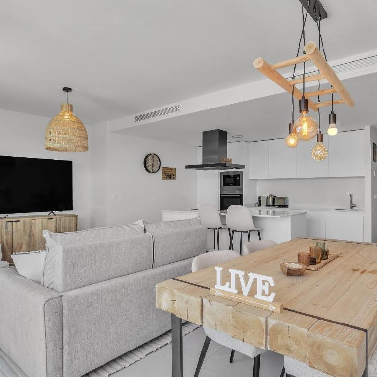 Oasis 325 by Finest Rentals - Apartamento de 2 dormitorios con balcón y vistas al mar - 5