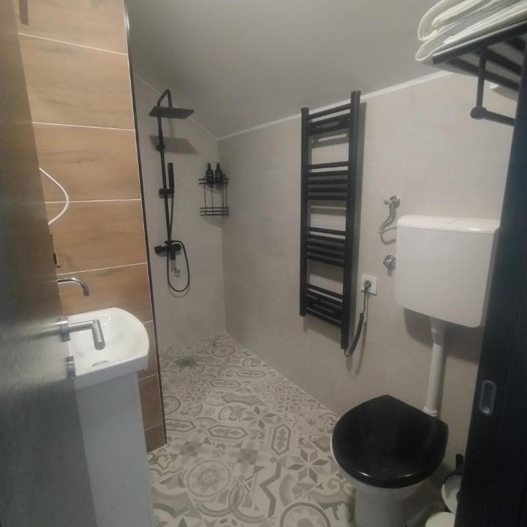 Top 4 Sobe, Rooms - Near the airport - One-Bedroom Apartment - 2