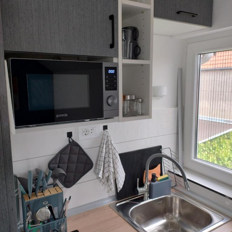 Top 4 Sobe, Rooms - Near the airport - One-Bedroom Apartment - 7
