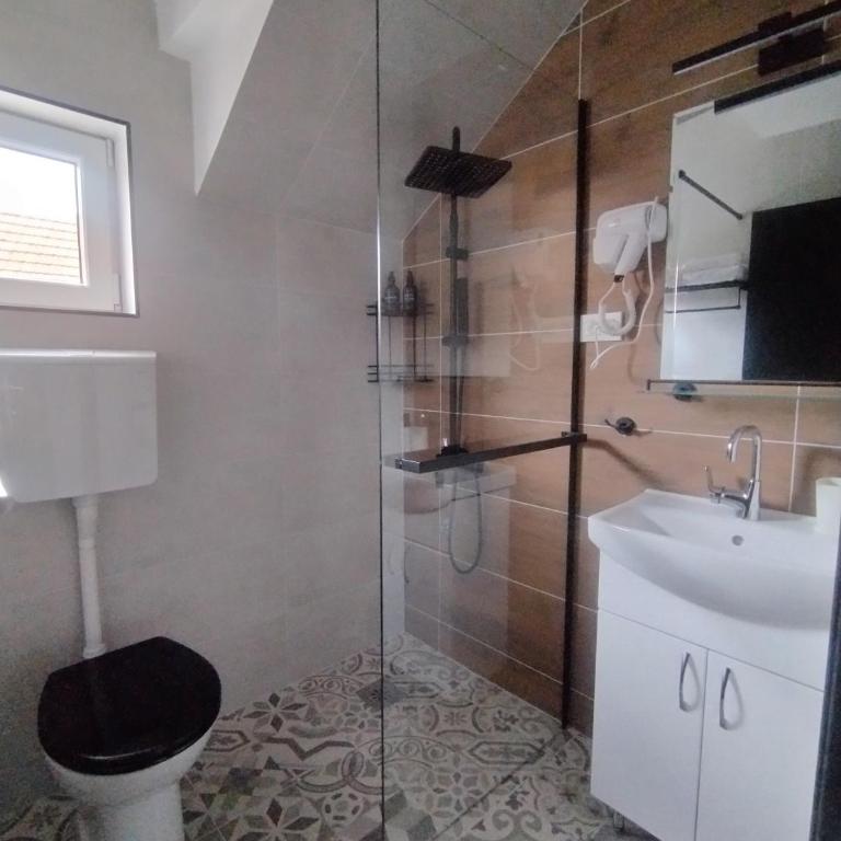Top 4 Sobe, Rooms - Near the airport - One-Bedroom Apartment - 6