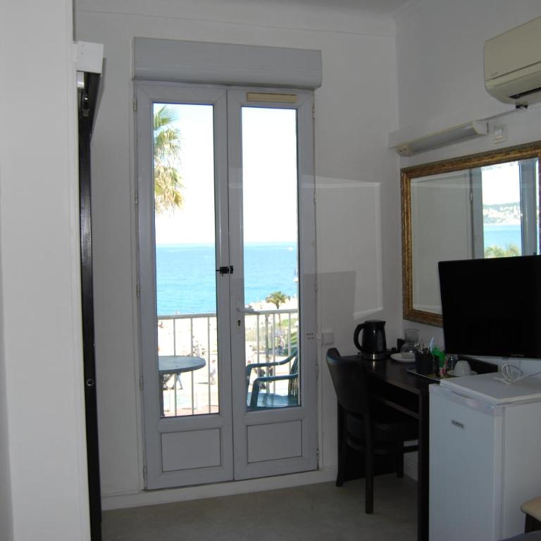 Hôtel Azur - Chambre Double ou Lits Jumeaux - 4