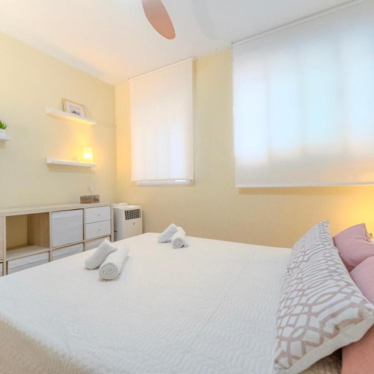 Amplio piso de 100m2 con 3 hab, wifi rápido, AC - Apartamento de 3 dormitorios - 22