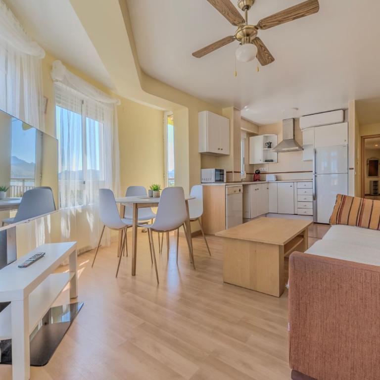 Amplio piso de 100m2 con 3 hab, wifi rápido, AC - Apartamento de 3 dormitorios - 32