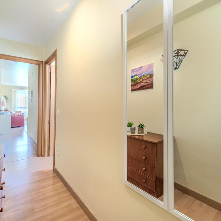 Amplio piso de 100m2 con 3 hab, wifi rápido, AC - Apartamento de 3 dormitorios - 28