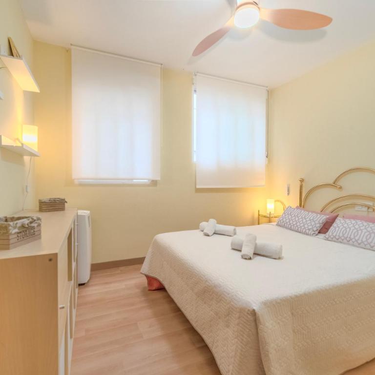 Amplio piso de 100m2 con 3 hab, wifi rápido, AC - Apartamento de 3 dormitorios - 20