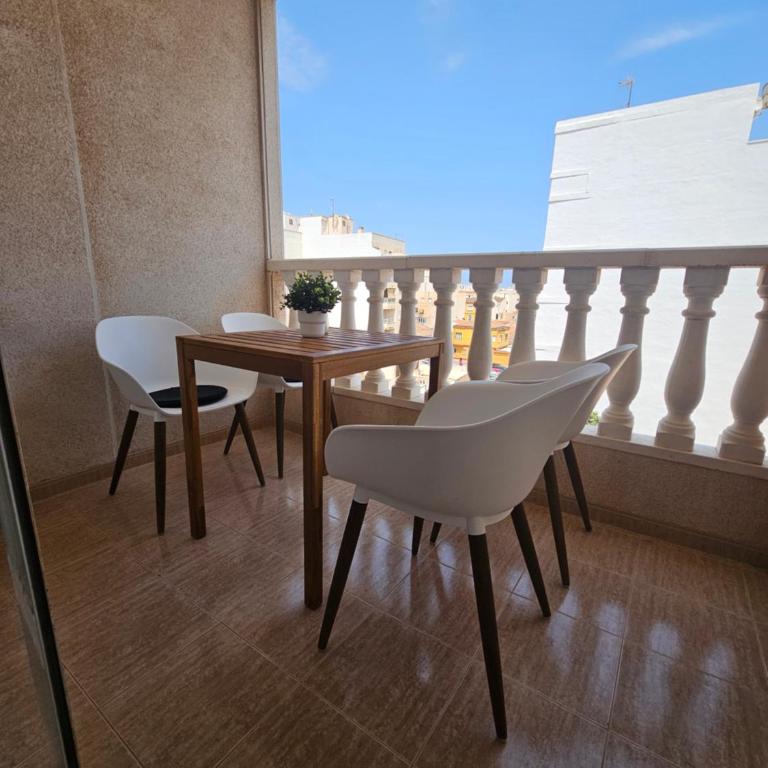 Apartamento Sol y Mar - Two-Bedroom Apartment - 7