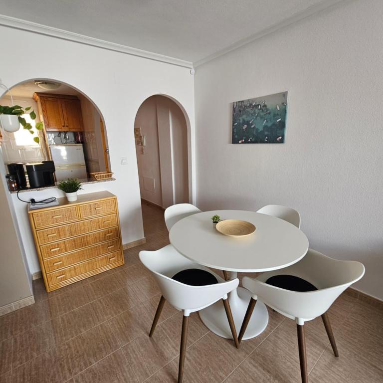 Apartamento Sol y Mar - Two-Bedroom Apartment - 2
