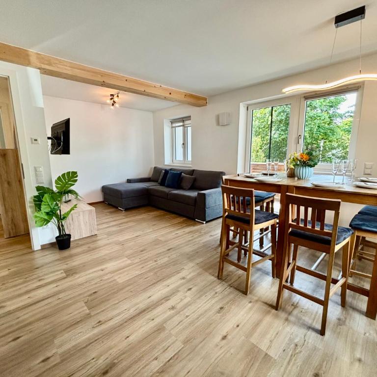 Uii Apartments Oberaudorf - Apartment mit 2 Schlafzimmern und Bergblick - 2