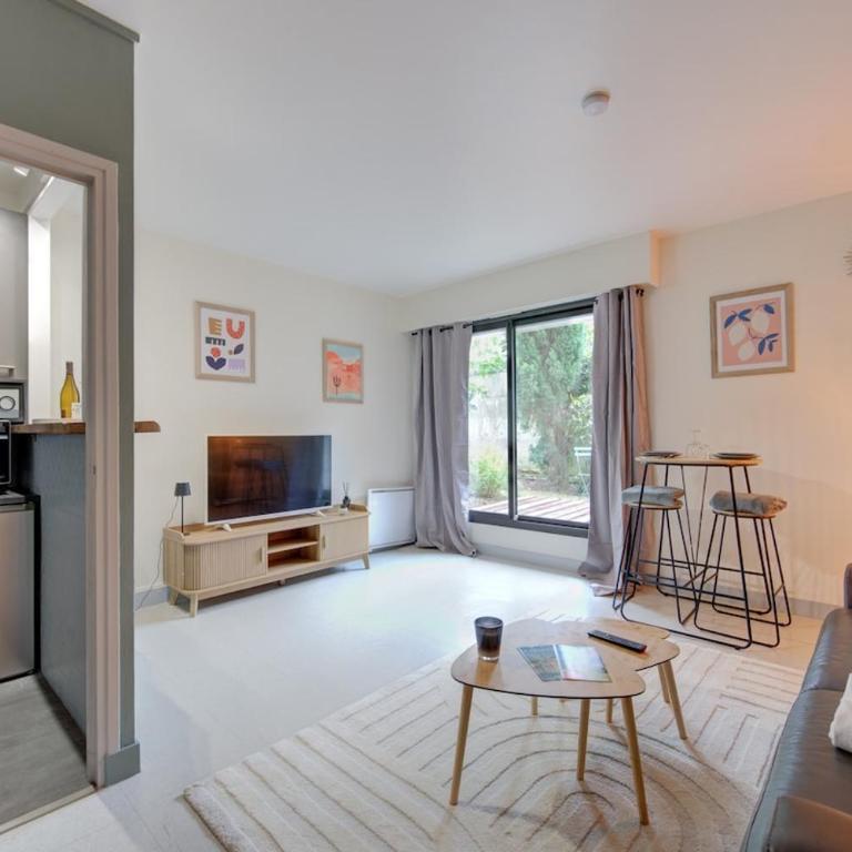 Studio Cosy - Hyper Centre- 100m Gare Tours - Monolocale con Terrazza - 9