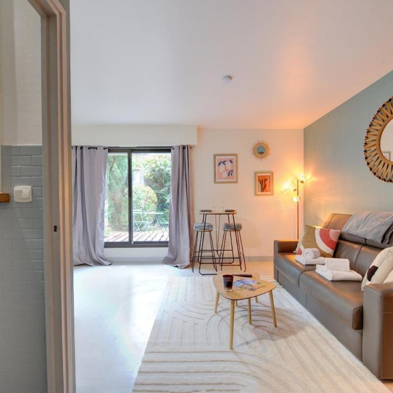 Studio Cosy - Hyper Centre- 100m Gare Tours - Monolocale con Terrazza - 21