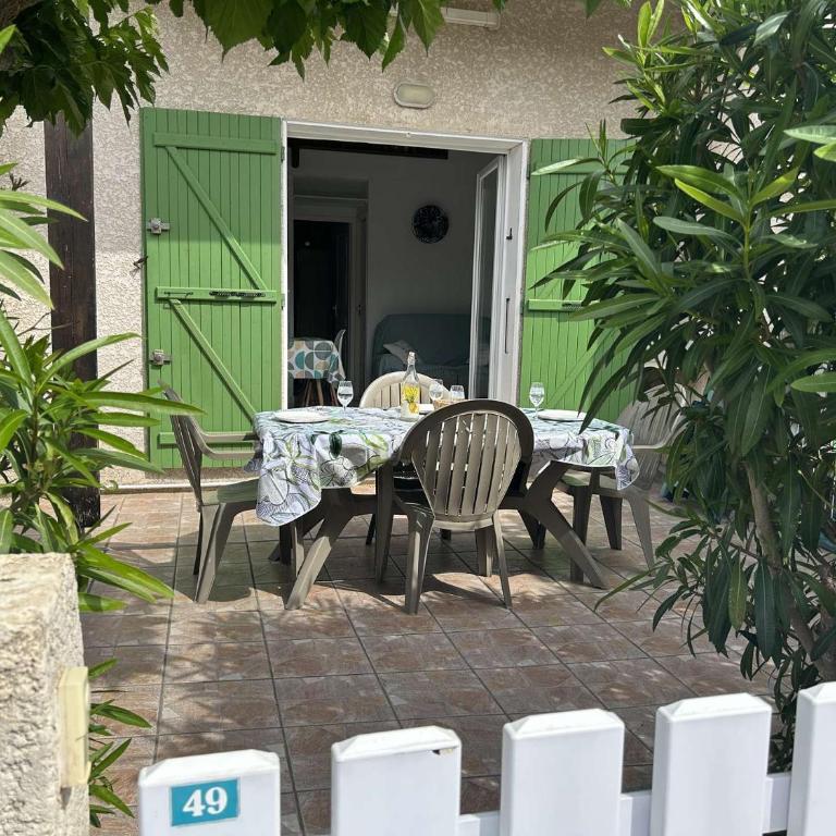 SP340-049 Maison 2 pièces mezzanine 5 couchages SAINT PIERRE LA MER - Two-Bedroom House - 2