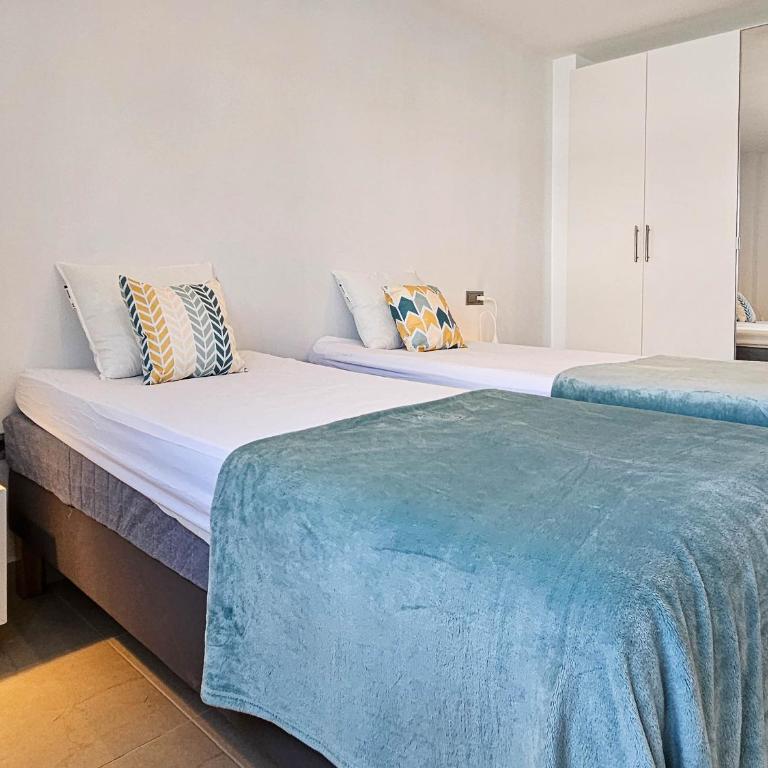 3 bedroom townhouse with private pool - Casa de 3 dormitorios - 35