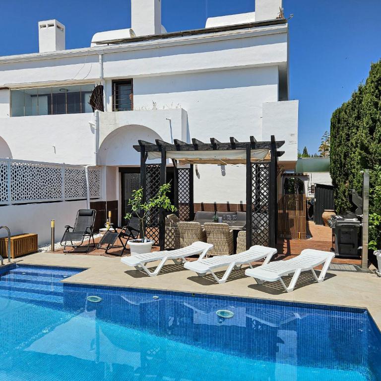 3 bedroom townhouse with private pool - Casa de 3 dormitorios - 48
