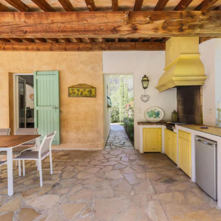 Calme Absolu & Grand Jardin entre Mougins et Cannes - Villa - 24