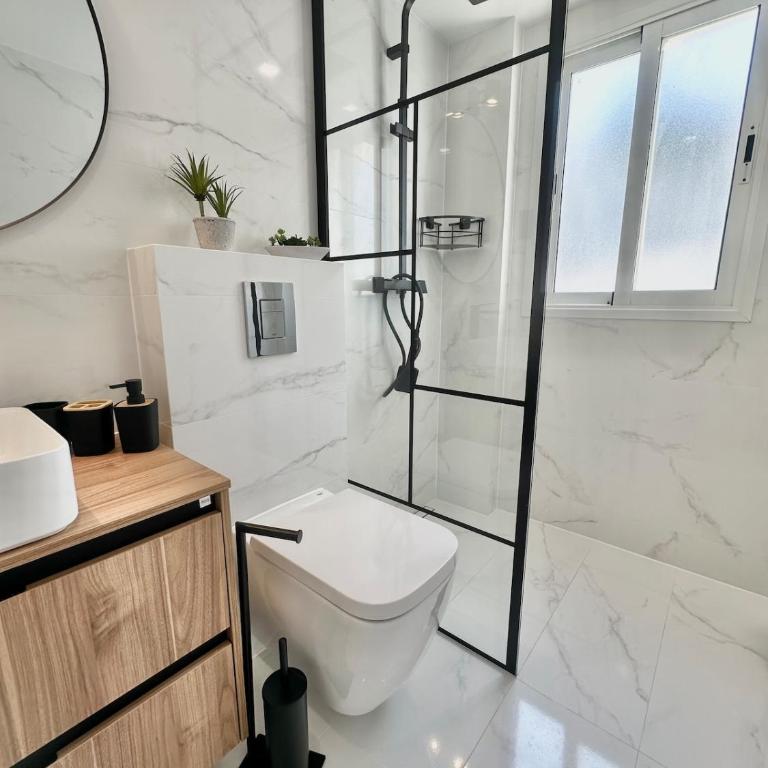 Casa Riviera, 2-Bdrm, Sea View, Pool, Parking - Apartamento de 2 dormitorios - 15