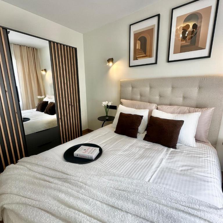 Casa Riviera, 2-Bdrm, Sea View, Pool, Parking - Apartamento de 2 dormitorios - 25