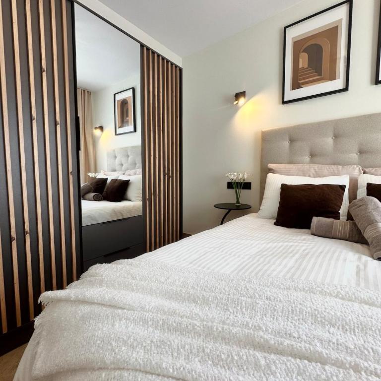 Casa Riviera, 2-Bdrm, Sea View, Pool, Parking - Apartamento de 2 dormitorios - 34