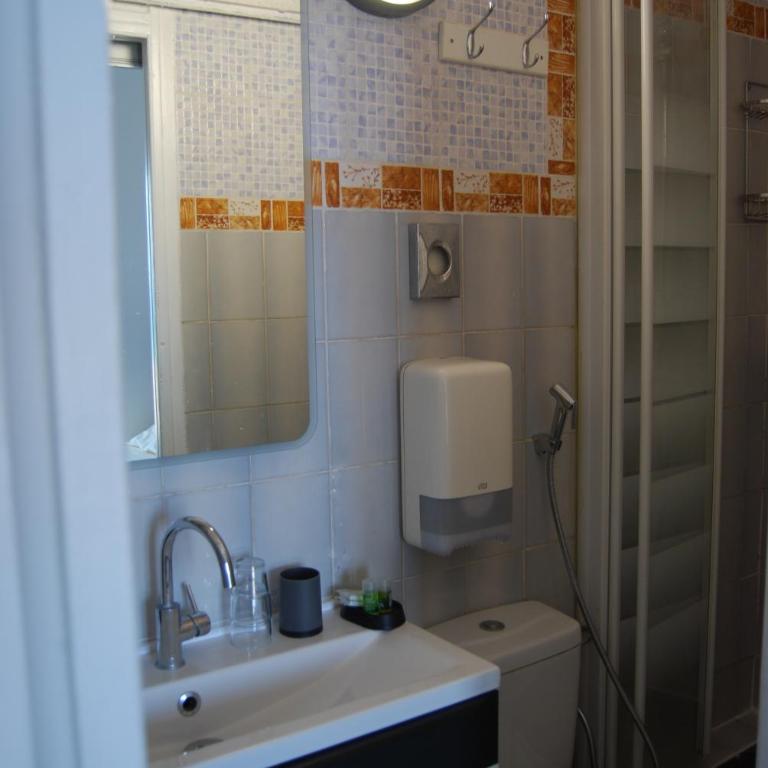 Hôtel Azur - Chambre Triple - 2
