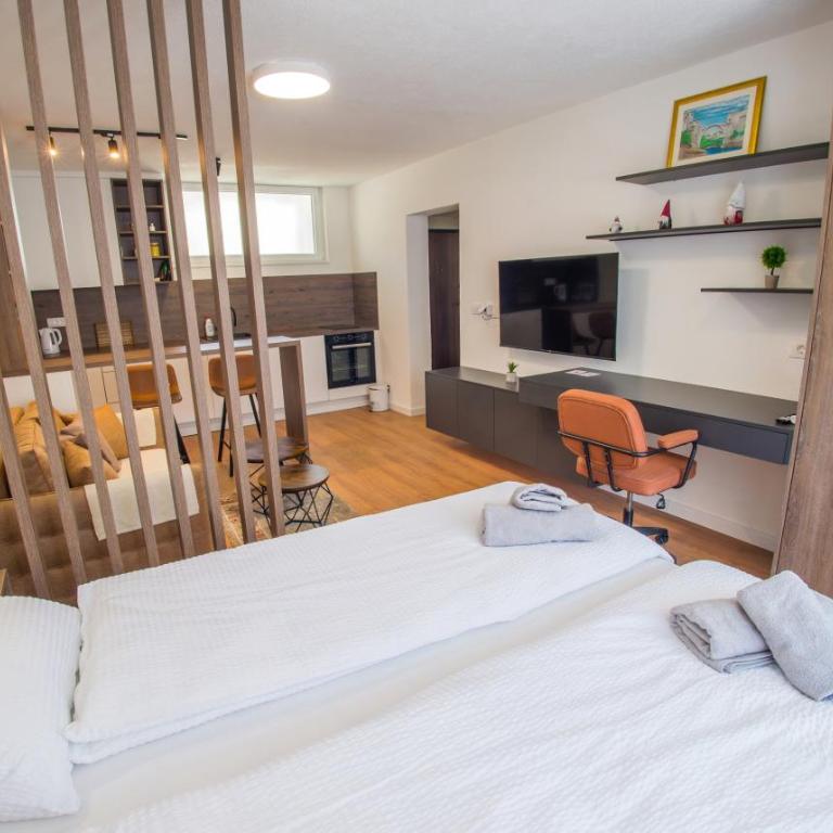 Apartments Middle Street - Studio Apartment - 6