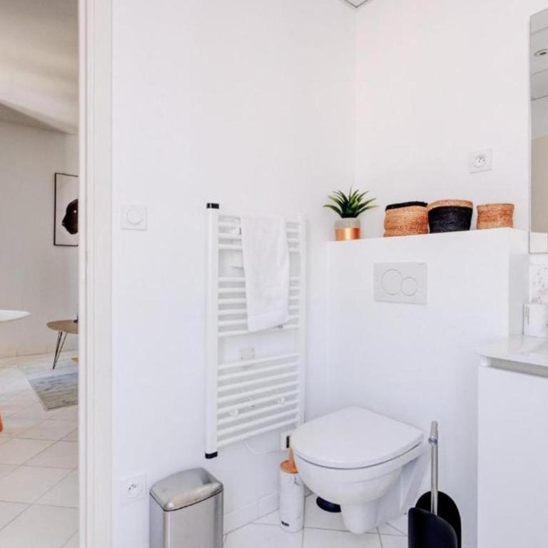 LA PANTHERE studio design central et calme, idéal pour un séjour en couple ou congrès - Studio Standard - 12