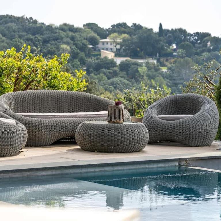 Villa de Luxe | Jardin & Piscine à Débordement - Maison de Vacances - 4