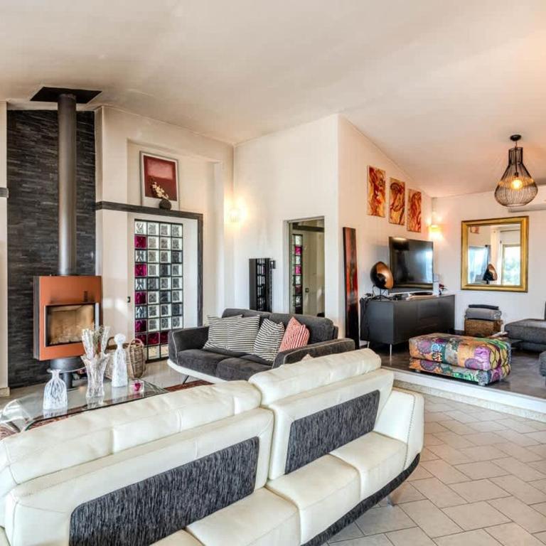 Villa de Luxe | Jardin & Piscine à Débordement - Maison de Vacances - 7