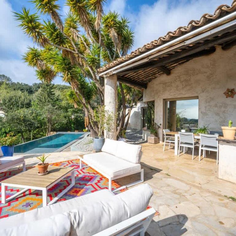 Villa de Luxe | Jardin & Piscine à Débordement - Maison de Vacances - 26