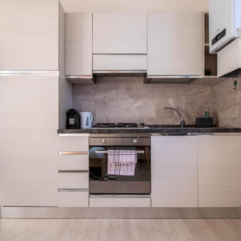 Unicredit and Bosco Verticale - Little House - Appartamento con 1 Camera da Letto - 13