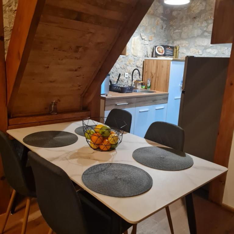 Kamena kuća Goranci - One-Bedroom House - 28