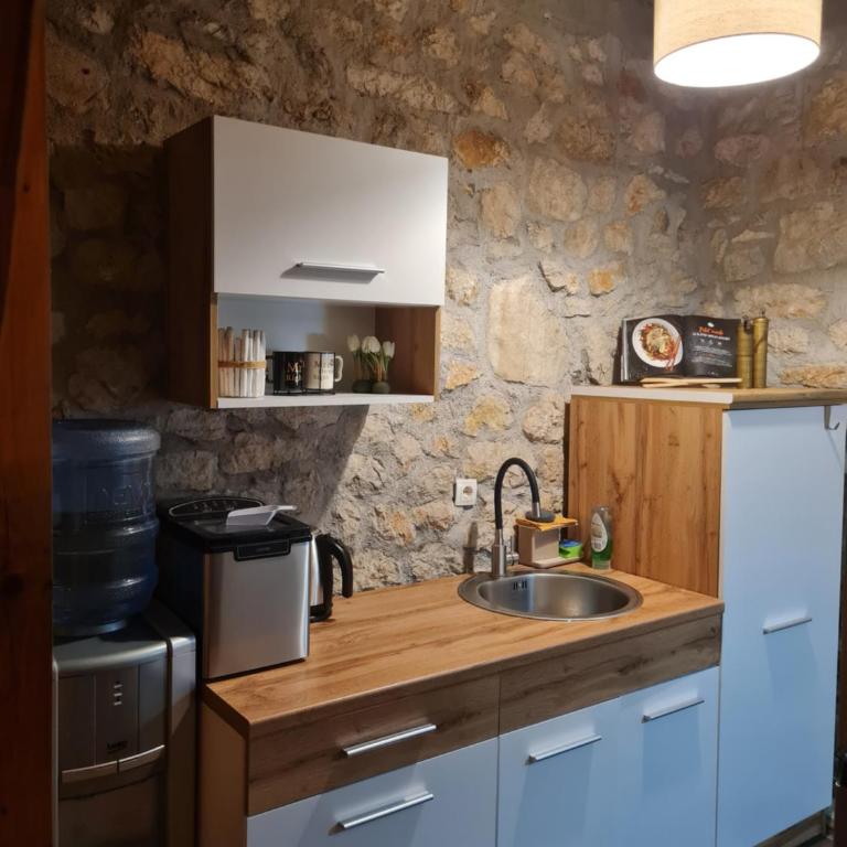 Kamena kuća Goranci - One-Bedroom House - 33