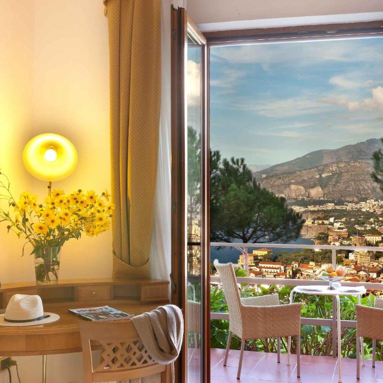 Grand Hotel President - Superior Double Room with Sea View - 1