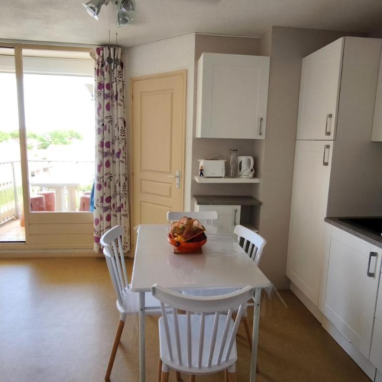 Saint Pierre la mer - Logement climatisé - T2 cabine proche de la grande plage - Apartamento de 2 dormitorios - 2