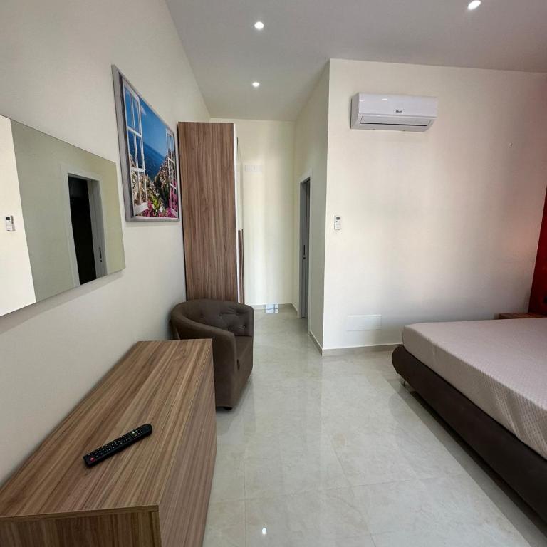 Marea - Double Room with Private Bathroom - 3