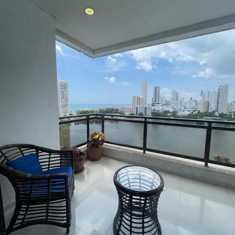 Apartamento con Vista al Mar Torremarina Premium - Apartamento de 3 dormitorios con vistas al mar - 2