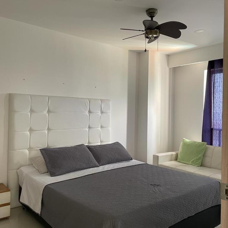 Apartamento con Vista al Mar Torremarina Premium - Apartamento de 3 dormitorios con vistas al mar - 7