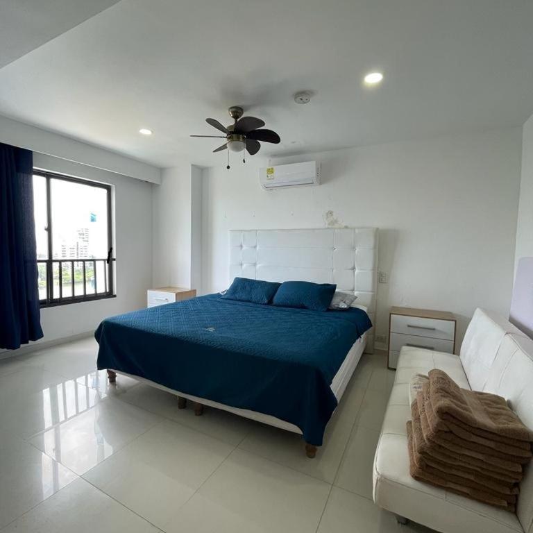 Apartamento con Vista al Mar Torremarina Premium - Apartamento de 3 dormitorios con vistas al mar - 11