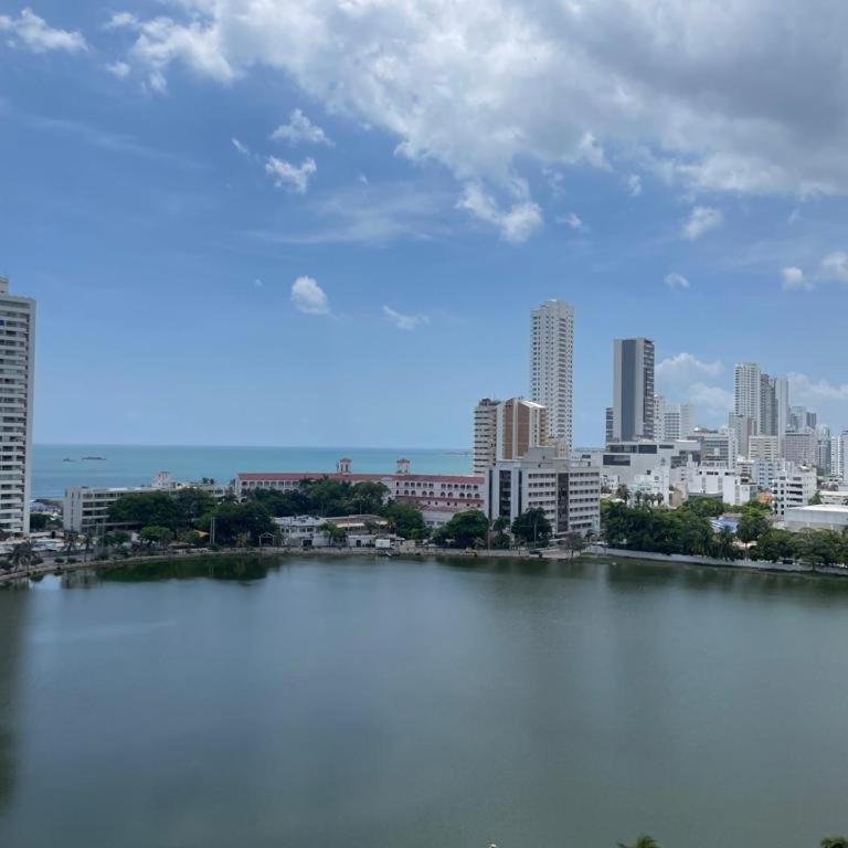 Apartamento con Vista al Mar Torremarina Premium - Apartamento de 3 dormitorios con vistas al mar - 13