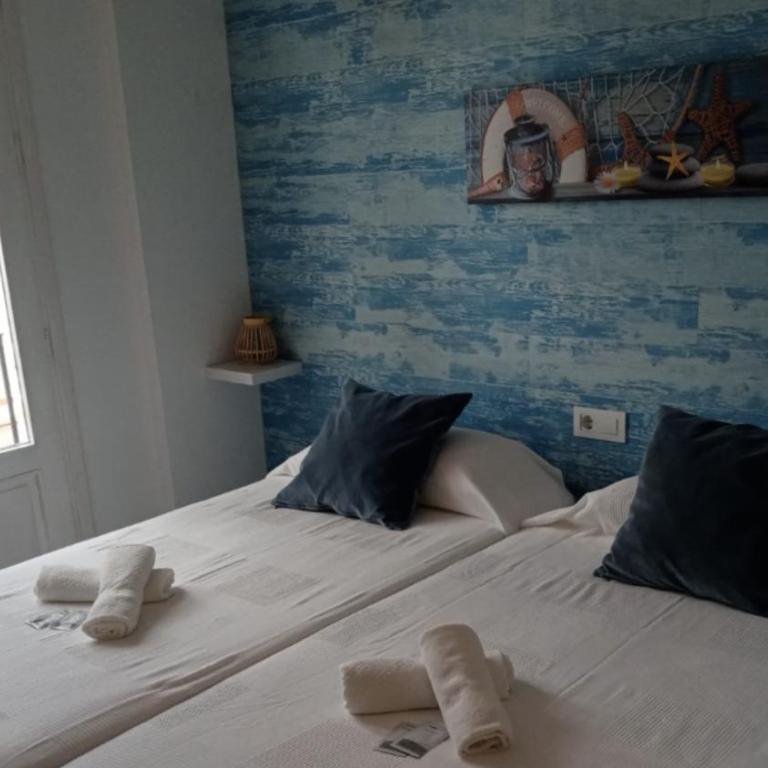 Habitaciones Taberna de Mauro - Double Room with Balcony - 2