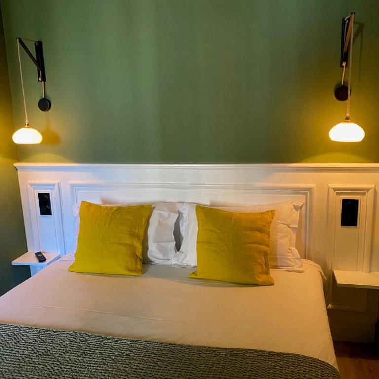 Grand Hotel De La Poste - Lyon Sud - Vienne - Chambre Double Supérieure - 11