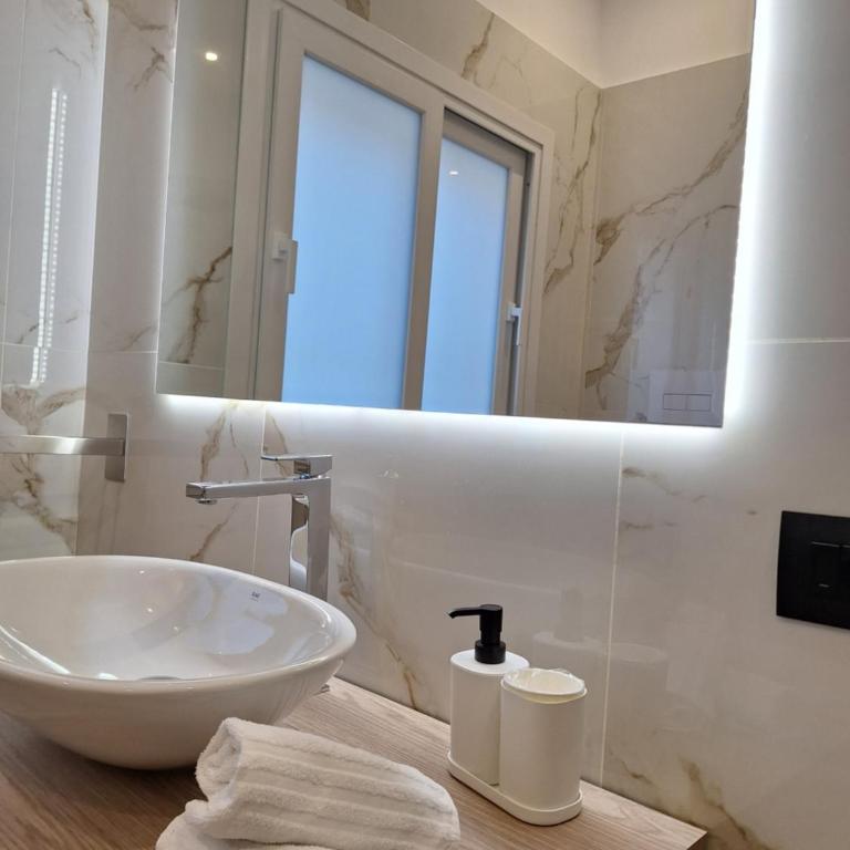 Dolce Luna Agrigento - Camera Tripla con Bagno Privato - 5