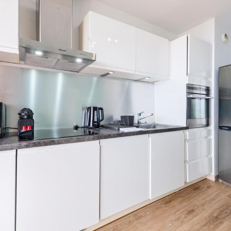Frontière avec Monaco - Balcon avec vue mer - Parking - DO - Appartement - 18