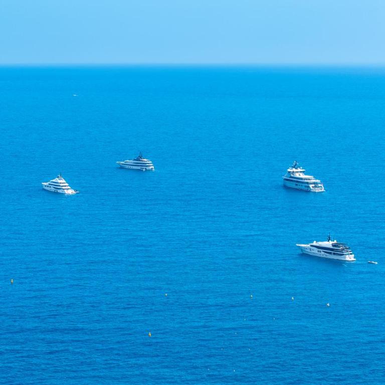 Frontière avec Monaco - Balcon avec vue mer - Parking - DO - Appartement - 39