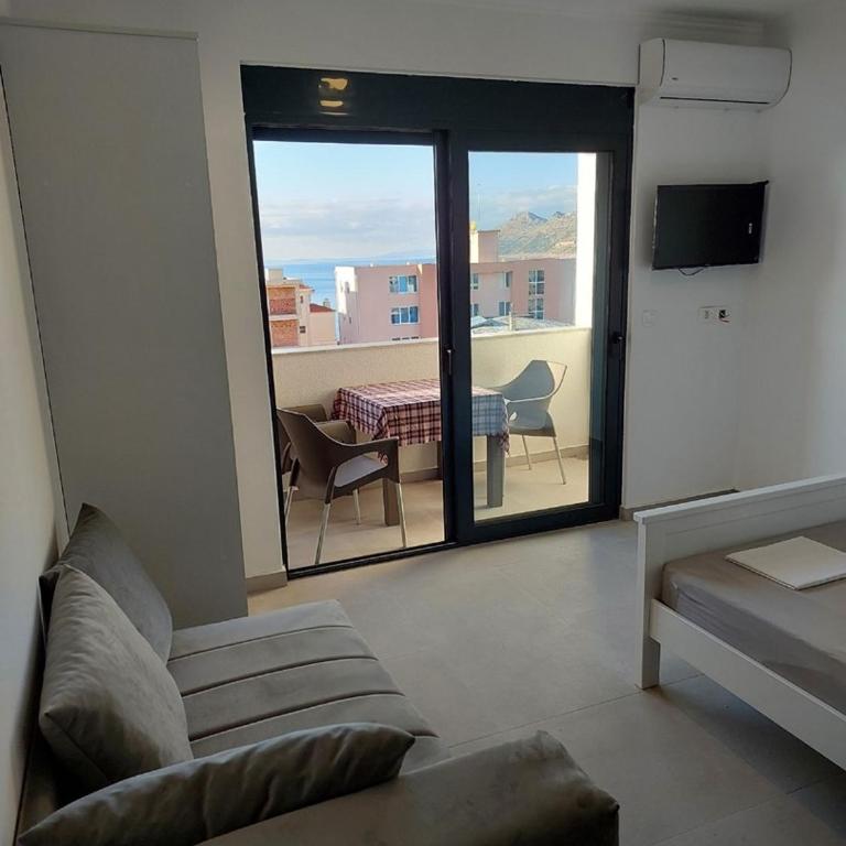 Top Apartments - Apartment - 2
