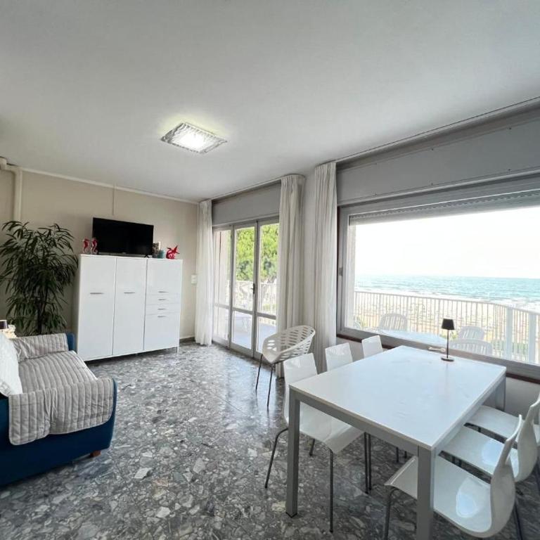 Appartamento Frontemare - Appartamento con 2 Camere da Letto - 2
