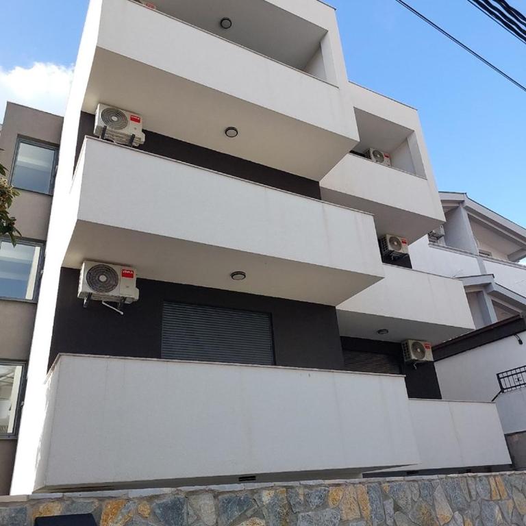 Top Apartments - Apartment - 8