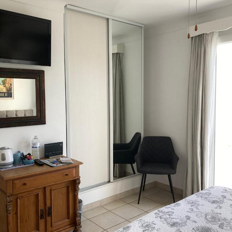 chambre d'hôtes Villa Côte Vermeille - Chambre Double avec Balcon - 8