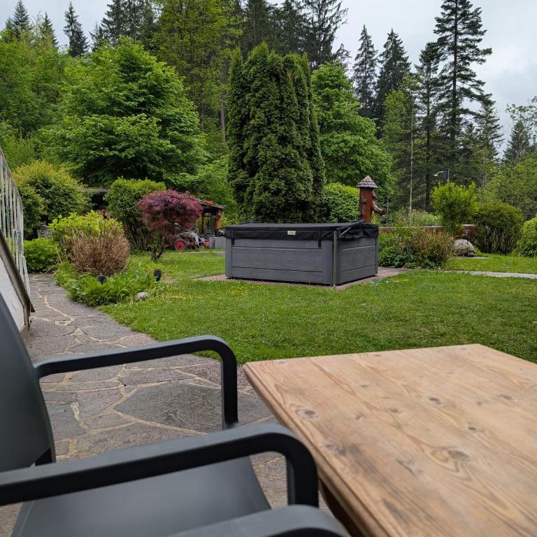 das.arnolds | Whirlpool | Pool | Bergblick - Apartment mit Dusche - 2