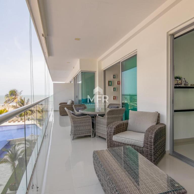 Morros Ultra, Beachfront & 2 Bedrooms by Inmobiliaria MFR - Two-Bedroom Apartment - 14
