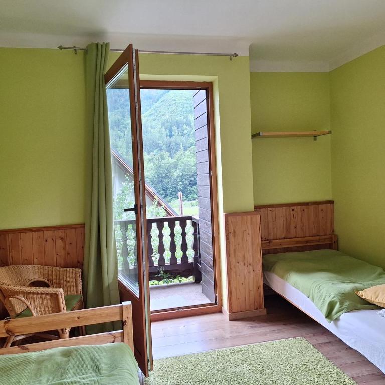 Adventure House - Camera Quadrupla con Bagno - 2