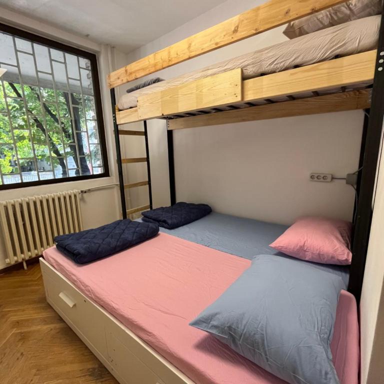 Chillton hostel - Triple Room with Private Bathroom - 7